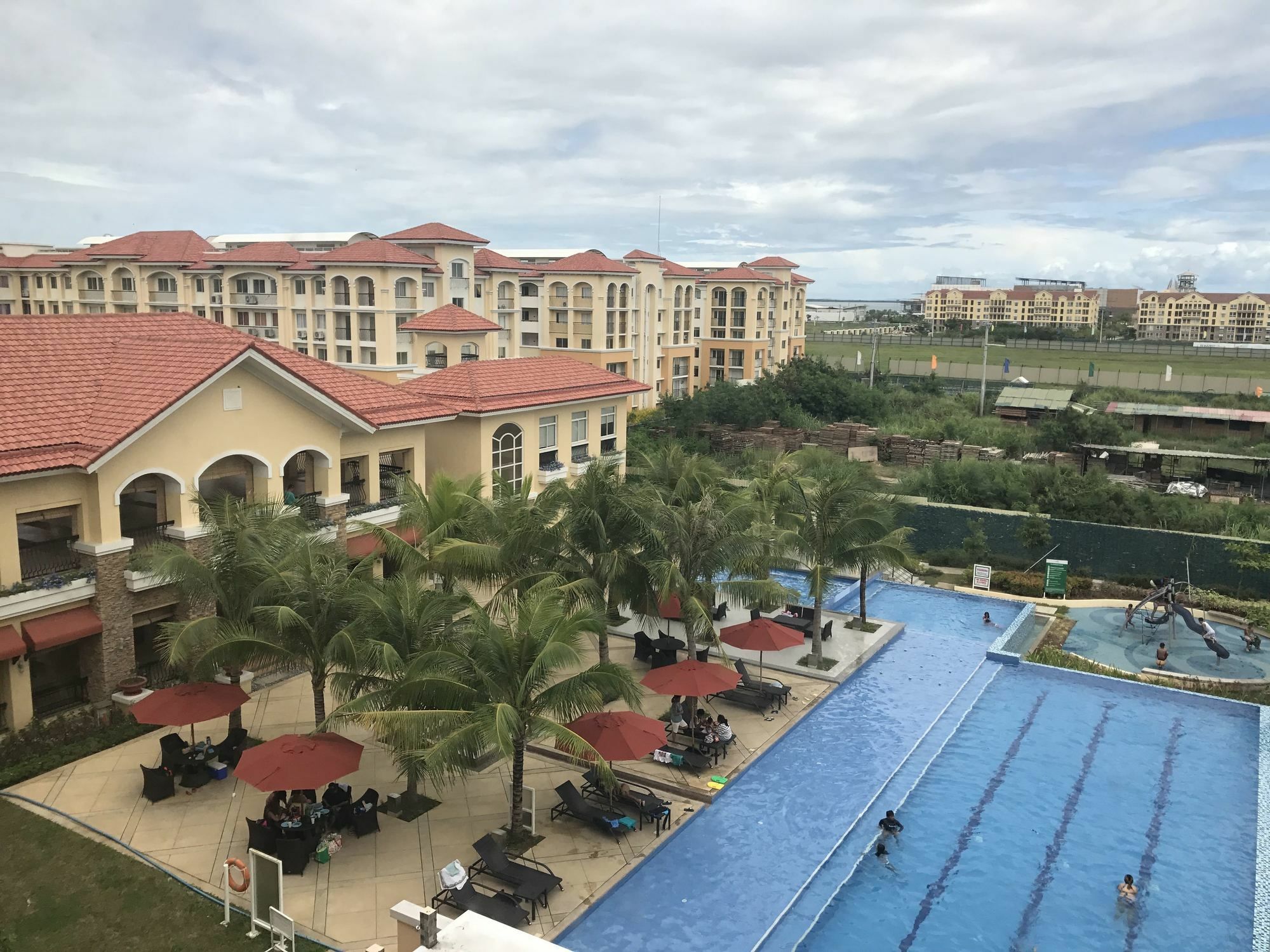 San Remo Oasis Serviced Apartments Cebu Екстер'єр фото